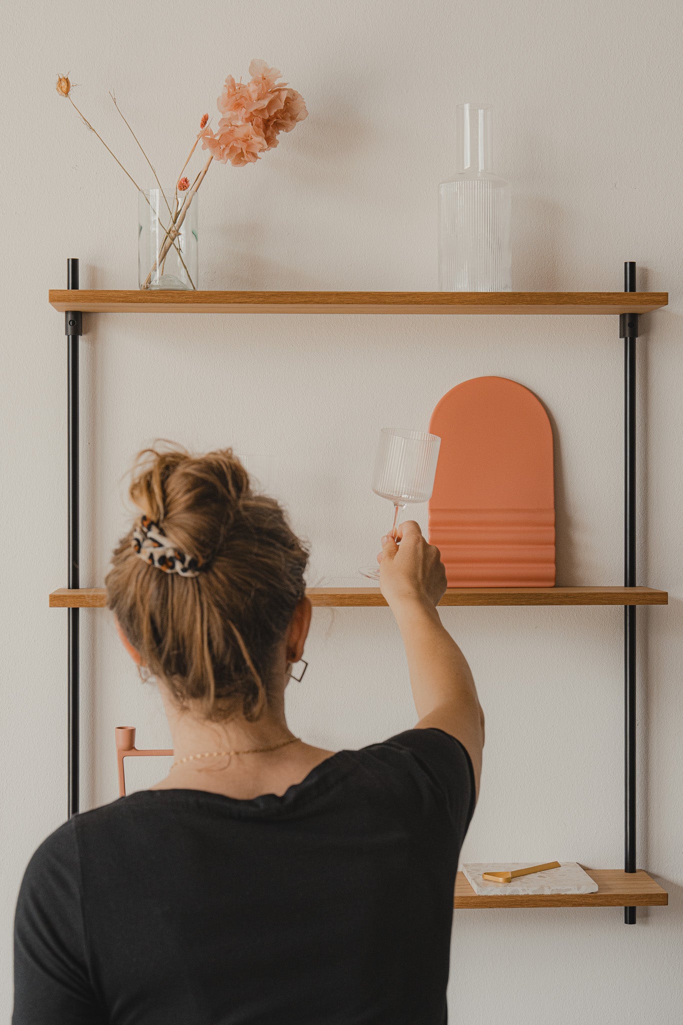 Wall Shelf Single M1