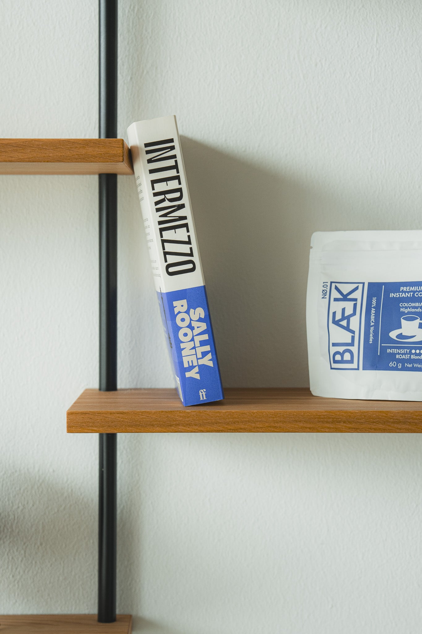 Wall Shelf Double Shift L2M1