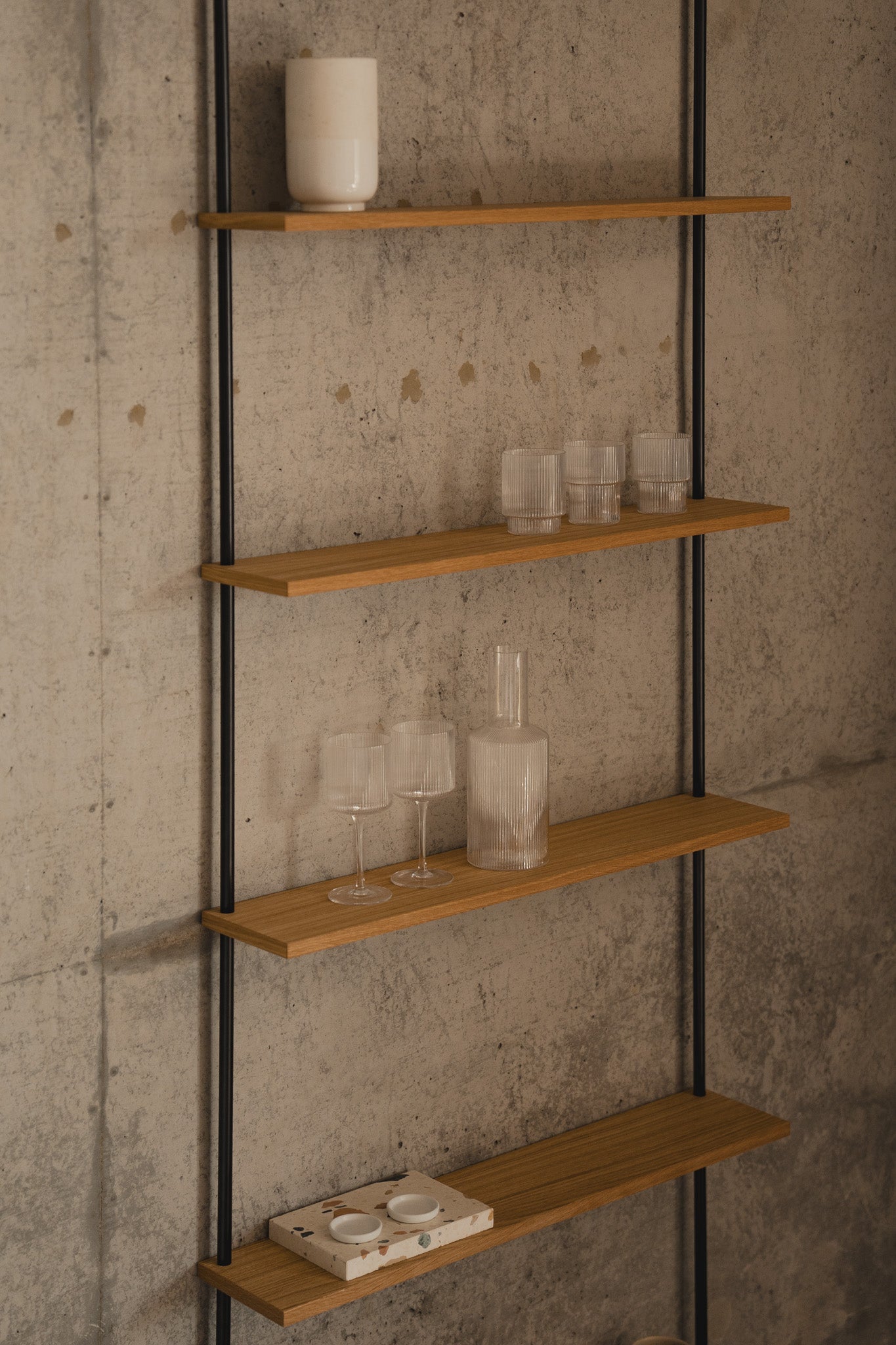 Wall Shelf Single H1
