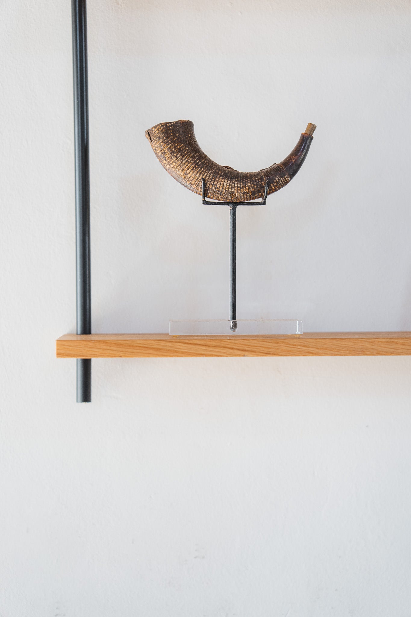 Wall Shelf Single L1