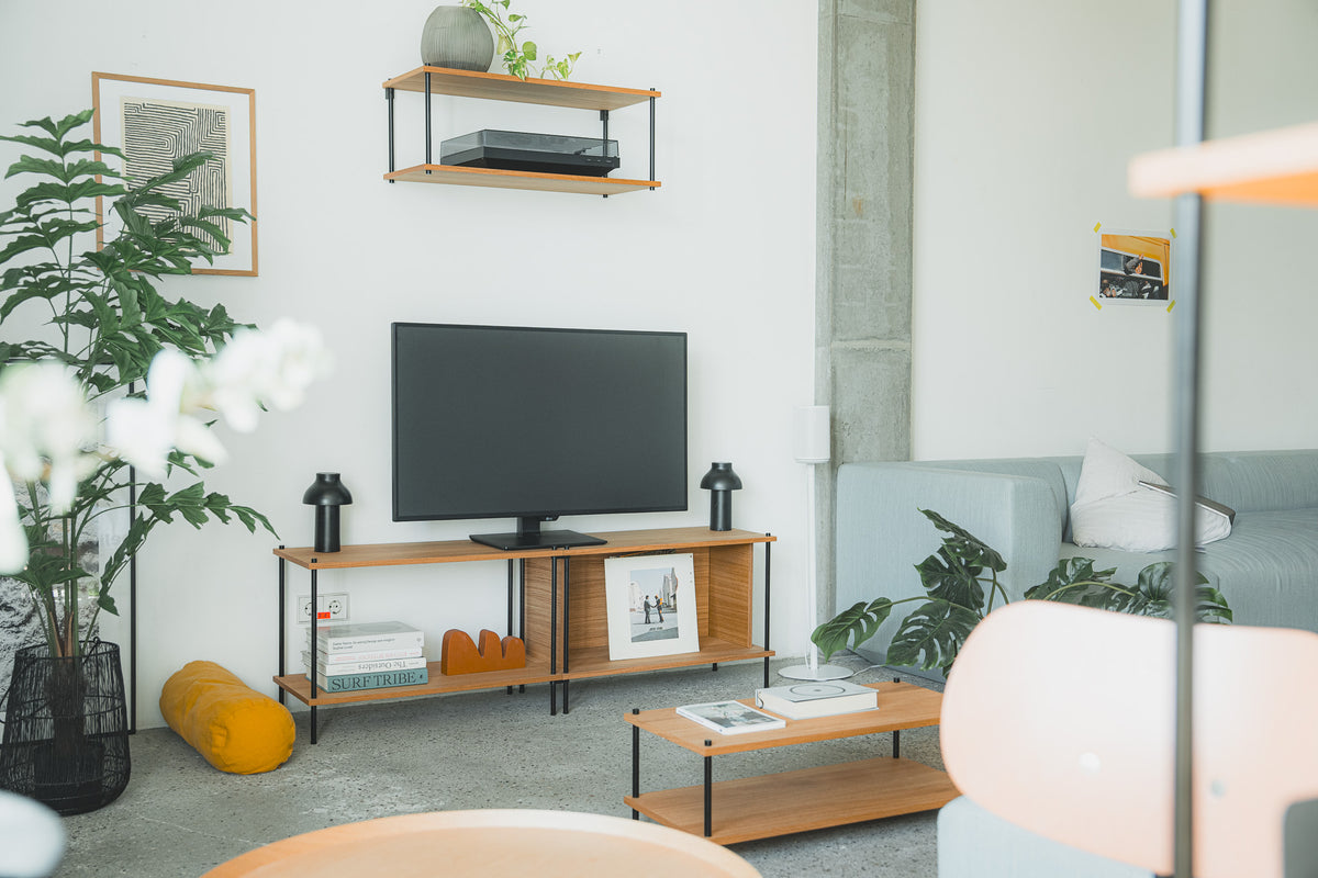 Vitsoe 606 Alternative: KUUDU Compared