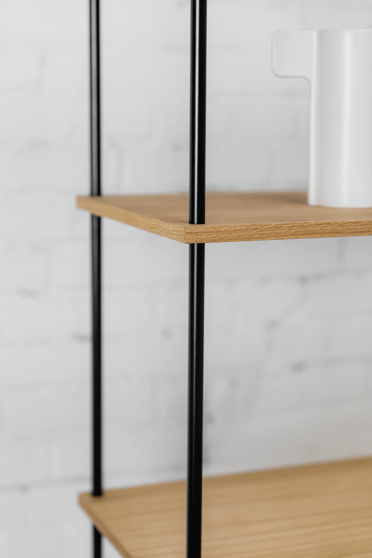 Shelf 200 cm Tall and Narrow — Single-Section Oak
